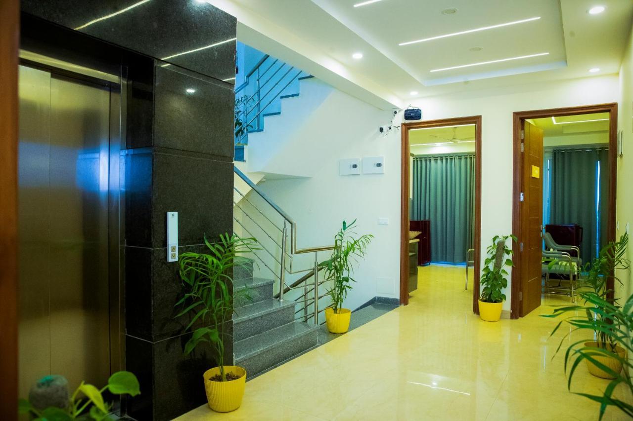 Lime Tree Luxury Studio - Service Apartment Near Artemis Hospital ,Gurgaon Exterior photo